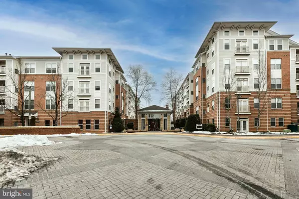 9486 VIRGINIA CENTER BLVD #120, Vienna, VA 22181