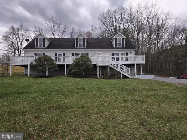 94 MORELAND CT, Paw Paw, WV 25434