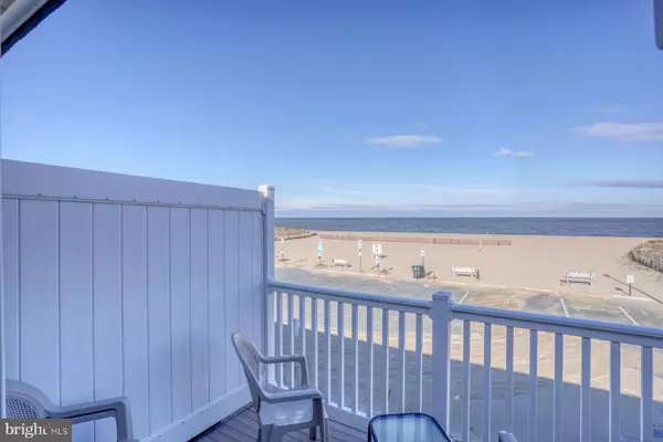 Lewes, DE 19958,8 GEORGIA AVE #2