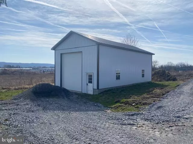 330 SHILOH RD #BARN 2, Morgantown, PA 19543