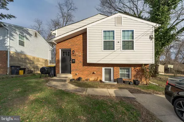 5800 L ST #LOWER LEVEL, Capitol Heights, MD 20743