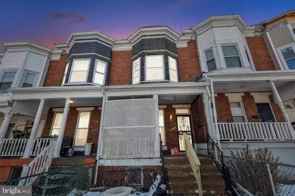 2953 CLIFTON AVE, Baltimore, MD 21216