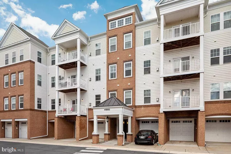 41900 METAMORPHIC SQ #304, Aldie, VA 20105