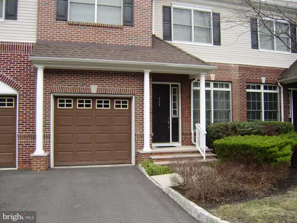 Cherry Hill, NJ 08002,915 PACER CT