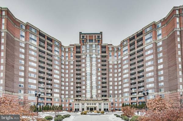 5809 NICHOLSON LN #1205, Rockville, MD 20852