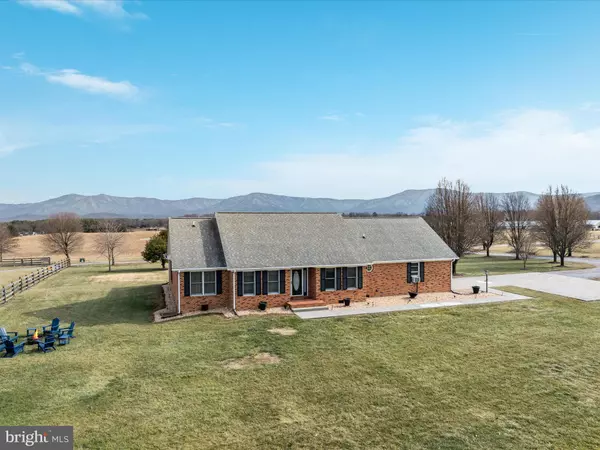 Luray, VA 22835,237 PRESTON LN