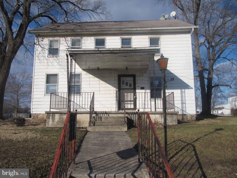 114 E YORK ST, Biglerville, PA 17307