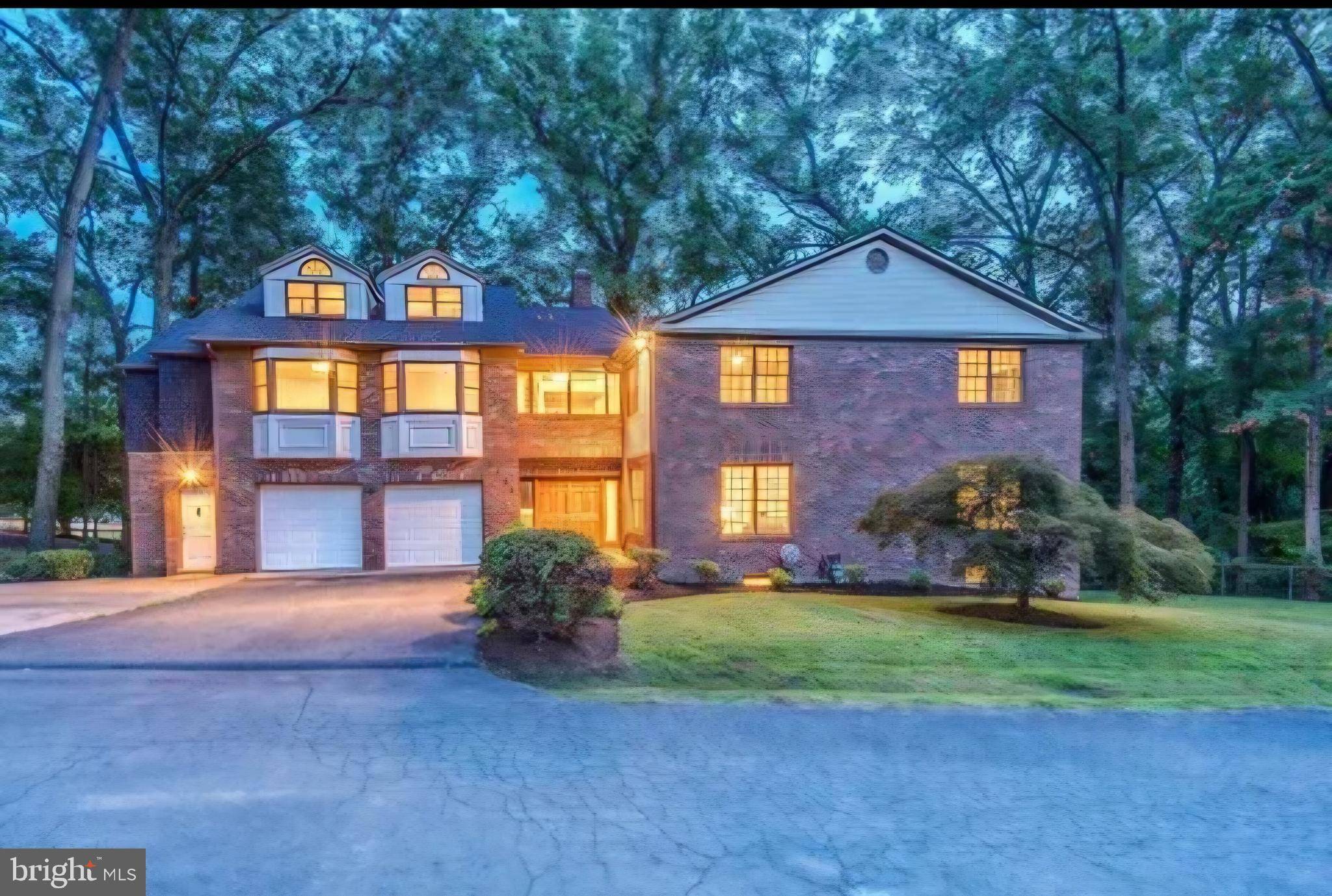 Annandale, VA 22003,3436 HOLLY RD