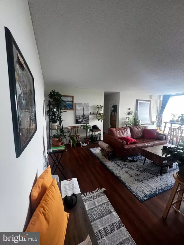 2500 N VAN DORN ST #1204, Alexandria, VA 22302