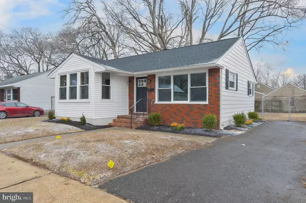 24 LAKEVIEW AVE, Pennsville, NJ 08070