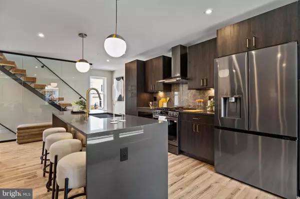 Philadelphia, PA 19121,2715 W. FLORA ST