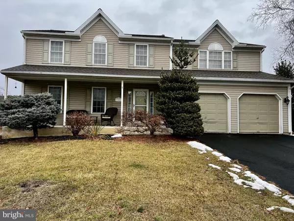 3301 WYOMING DR, Sinking Spring, PA 19608