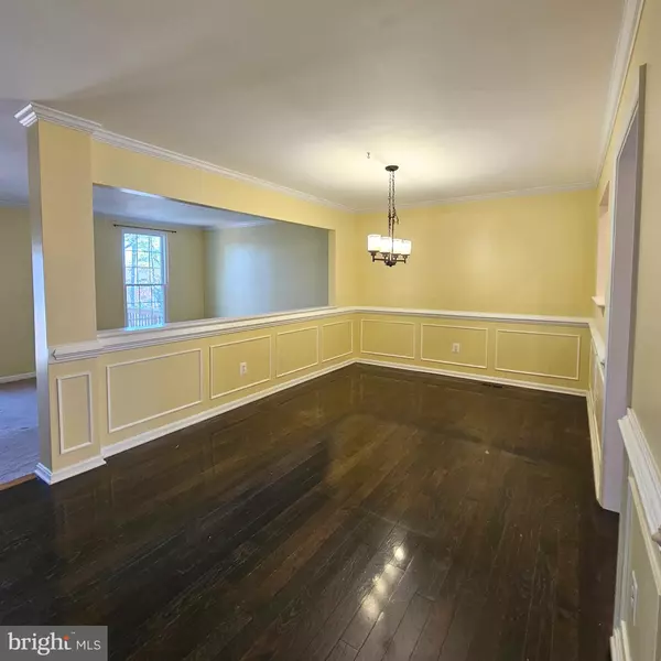 Centreville, VA 20121,6814 KERRYWOOD CIR