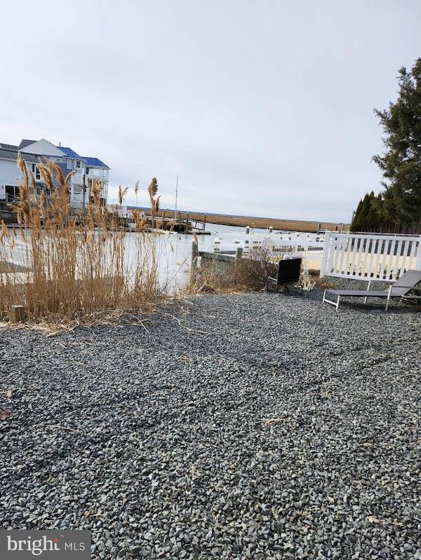 Tuckerton, NJ 08087,41 W RARITAN DR