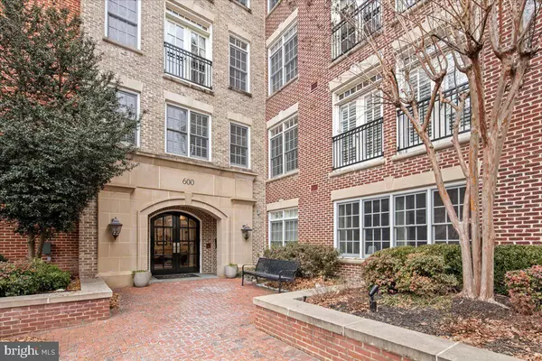 Alexandria, VA 22314,600 SECOND ST #205