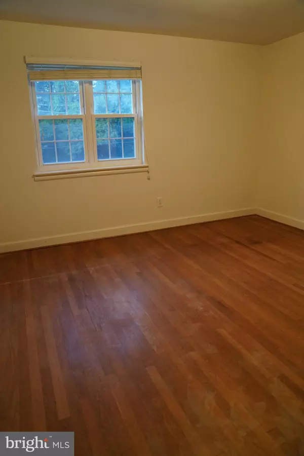 Bethesda, MD 20816,5612 MASSACHUSETTS AVE