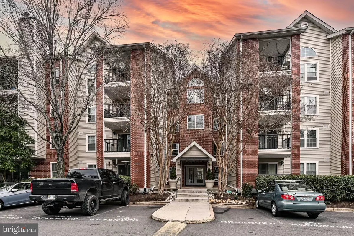 Alexandria, VA 22302,3315 WYNDHAM CIR #3232