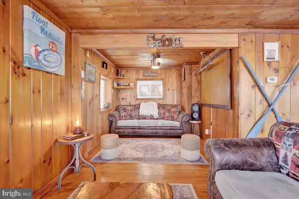 Lake Harmony, PA 18624,71 S LAKE DR