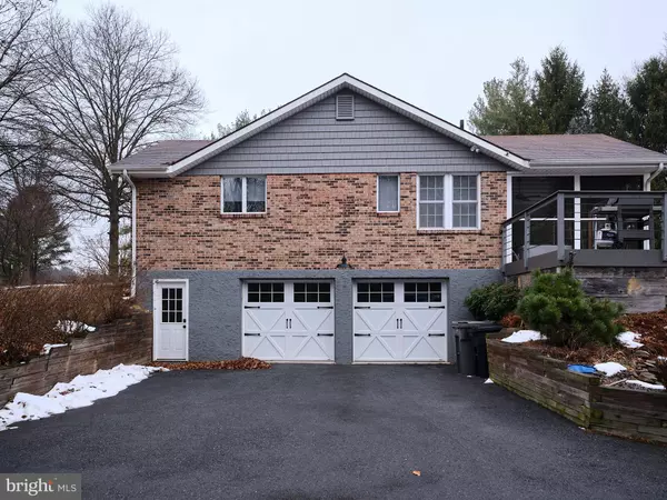 Robesonia, PA 19551,57 SCHOOL LN