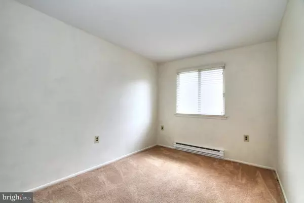 Whiting, NJ 08759,4-B IVY ST SEC 52 #B