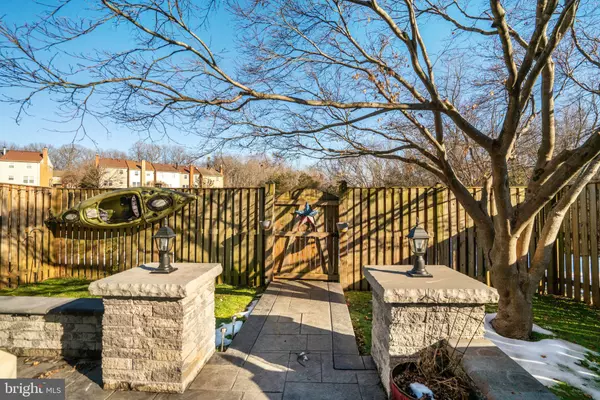 Burke, VA 22015,5645 RAPID RUN CT