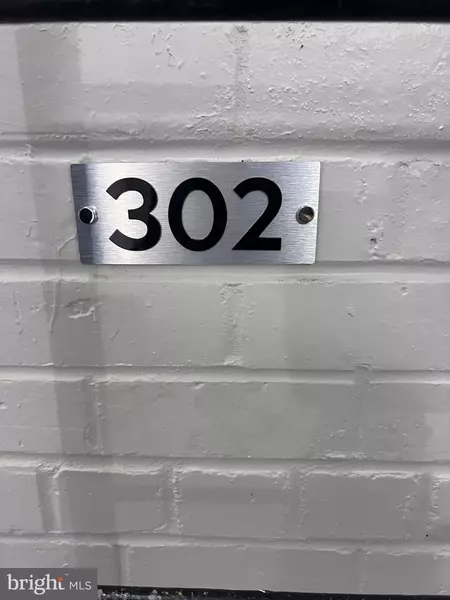 622 GIRARD ST NE #302, Washington, DC 20017