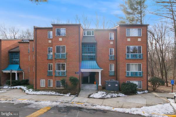 Reston, VA 20191,11837 SHIRE CT #12C