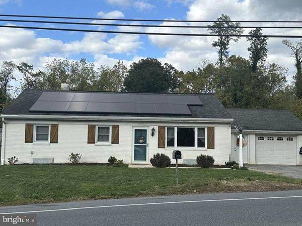 257 BLUE ROCK RD, Millersville, PA 17551