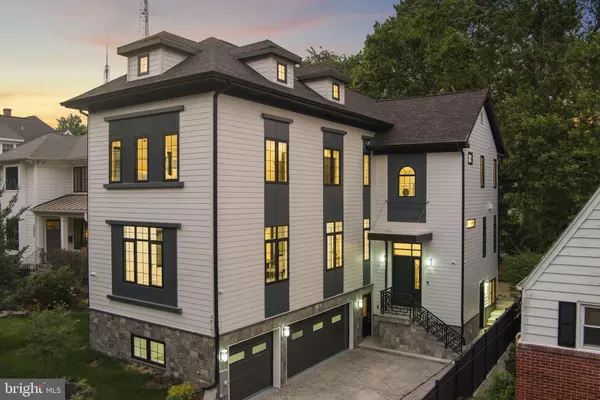 3819 ALBEMARLE ST NW, Washington, DC 20016