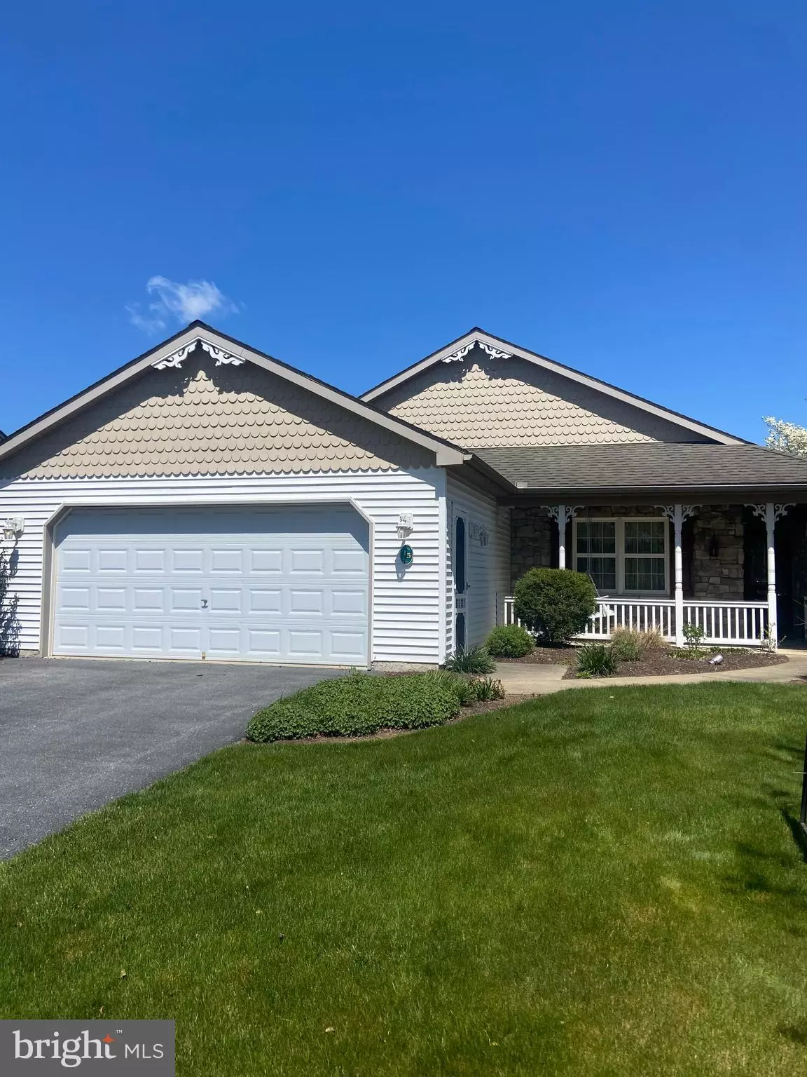 Myerstown, PA 17067,15 GREENBRIAR DR