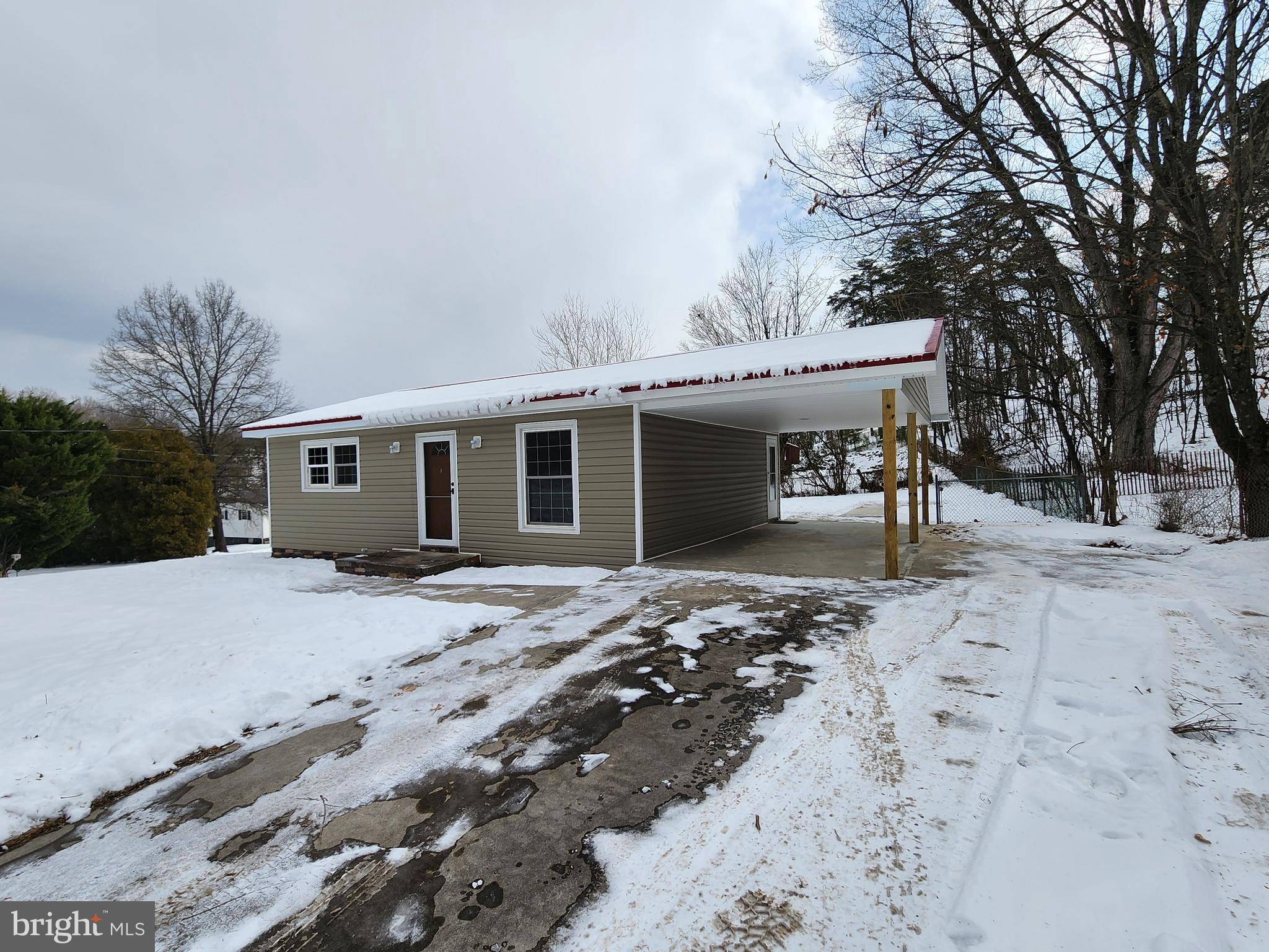 Ridgeley, WV 26753,4068 GEORGES RUN RD