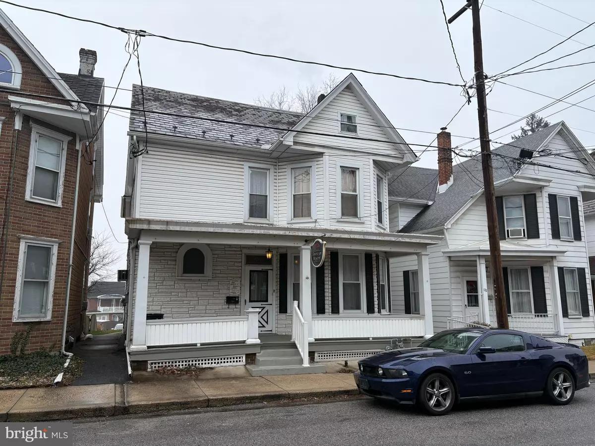 Waynesboro, PA 17268,120 W W SECOND STREET