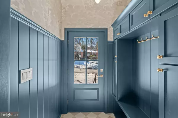 Bethesda, MD 20814,9407 BALFOUR DR