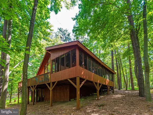 Hedgesville, WV 25427,188 SHAWNEE TRAIL