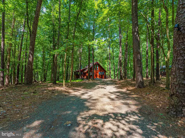 Hedgesville, WV 25427,188 SHAWNEE TRAIL