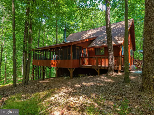 Hedgesville, WV 25427,188 SHAWNEE TRAIL