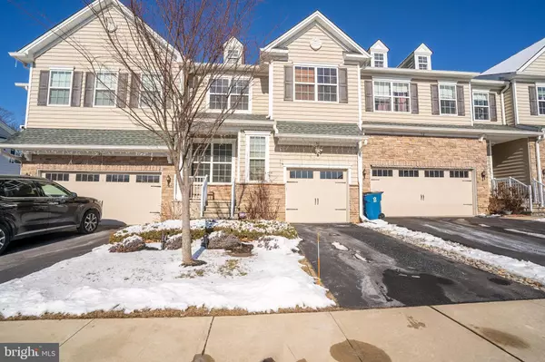 Monroe Township, NJ 08831,50 PERIWINKLE DR