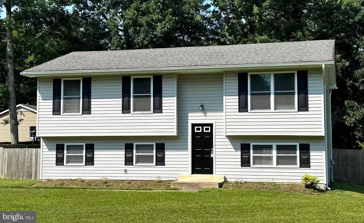 Waldorf, MD 20601,12725 BAR OAK DR