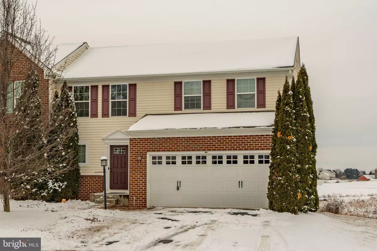 Seven Valleys, PA 17360,928 COUGAR POINTE CIR