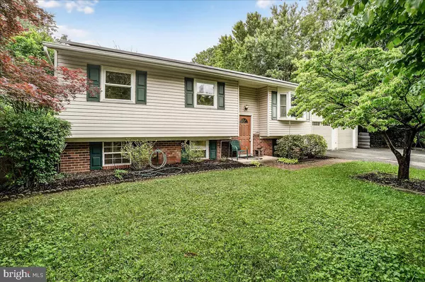 24200 LOG HOUSE RD, Gaithersburg, MD 20882