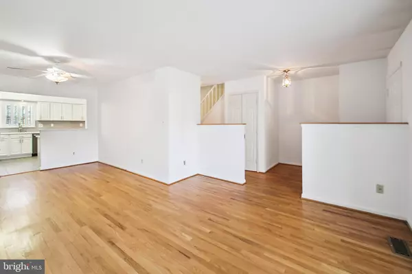 Crofton, MD 21114,1153 JEFFREY DR #32