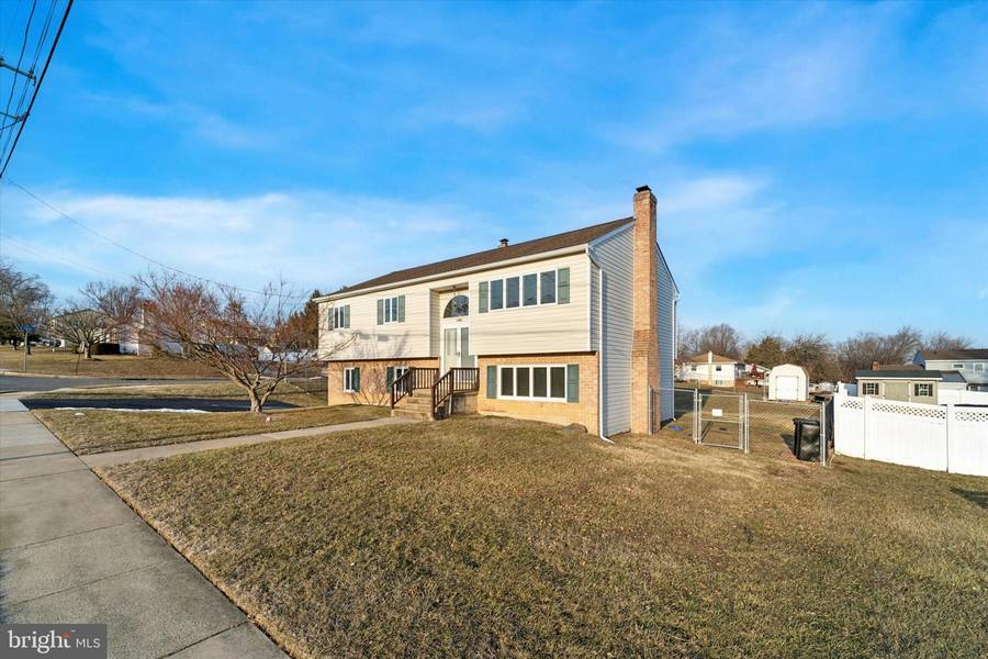 1181 CHERRY TREE RD, Aston, PA 19014