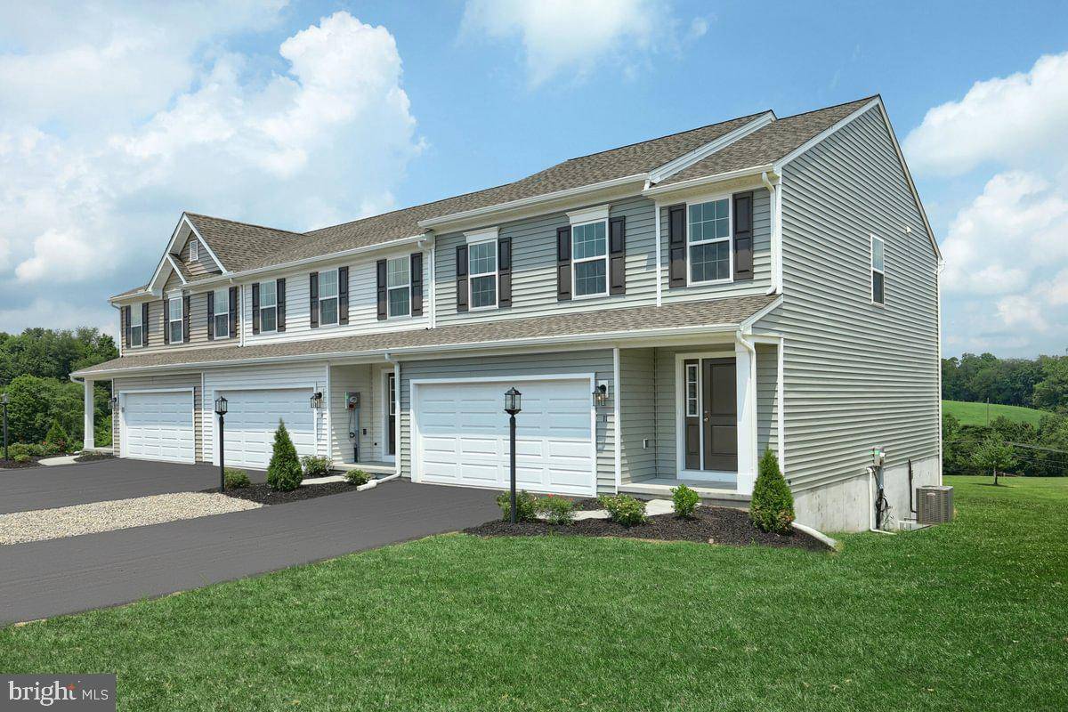 11 WESTON CIR #LOT 59, Duncannon, PA 17020