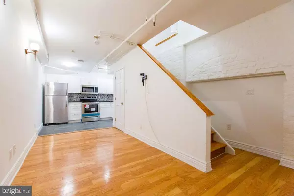 50 N FRONT ST #UNIT 104, Philadelphia, PA 19106