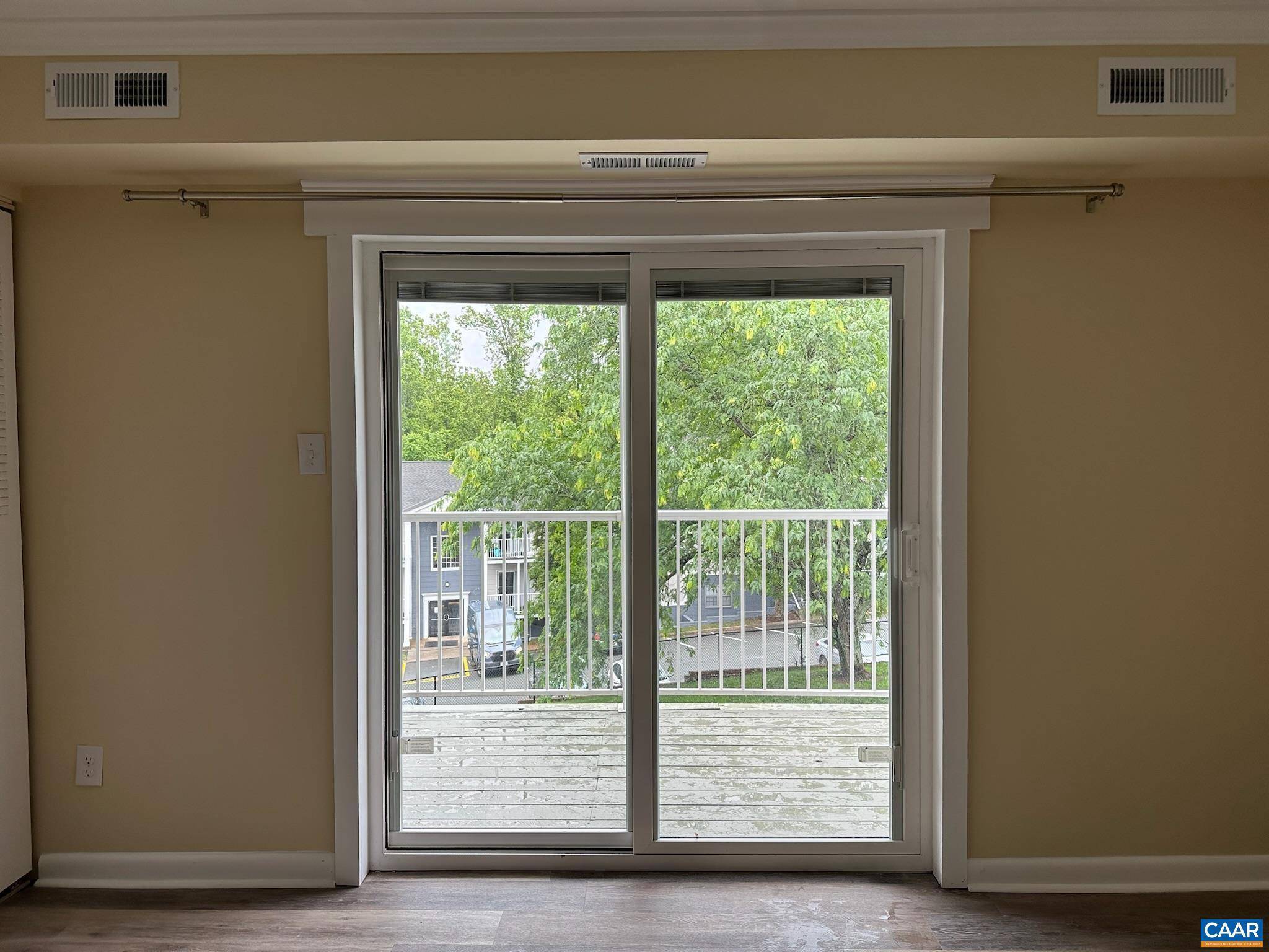 Charlottesville, VA 22901,820 RUNNEL CT #4