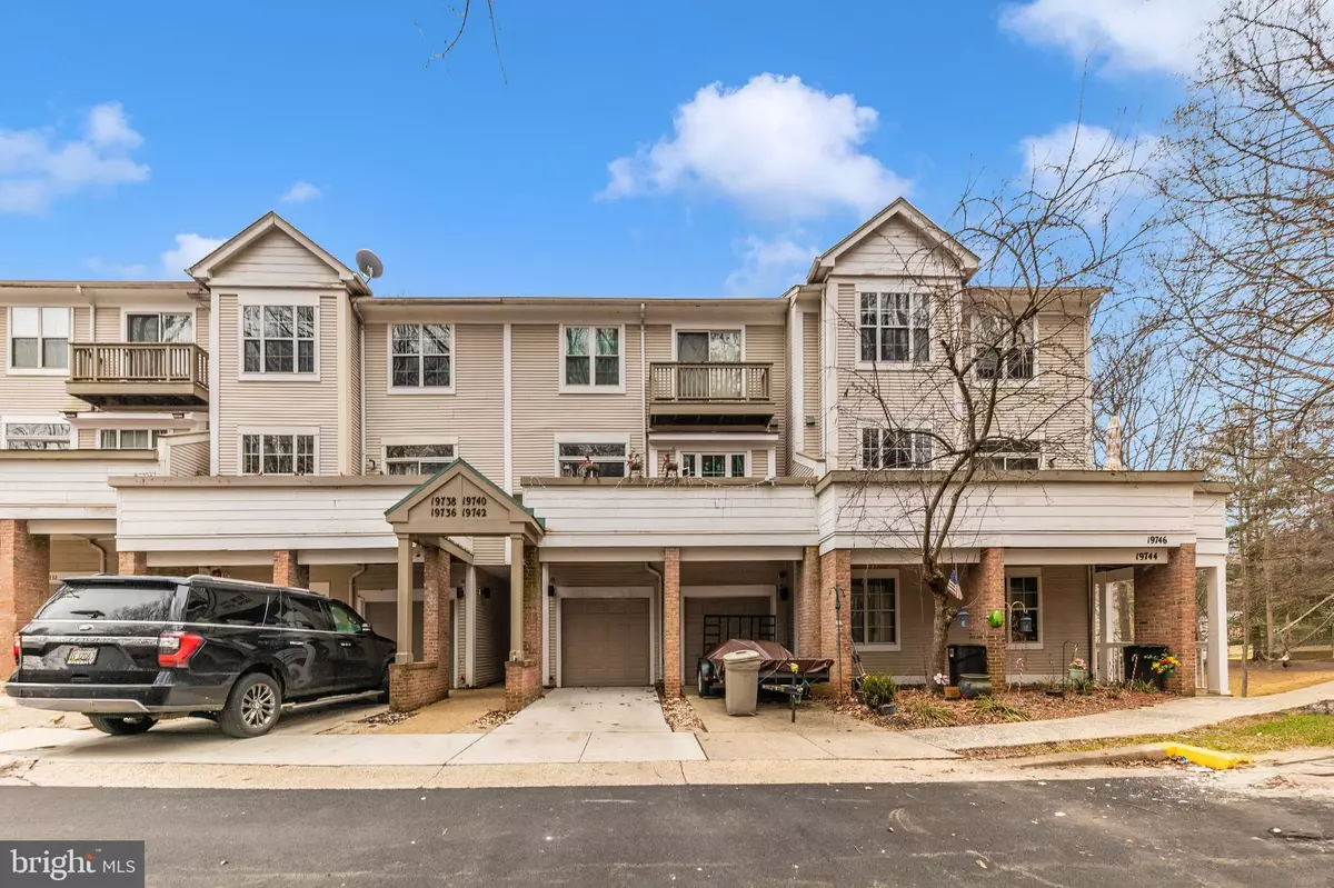 Gaithersburg, MD 20886,19736 CRESTED IRIS WAY