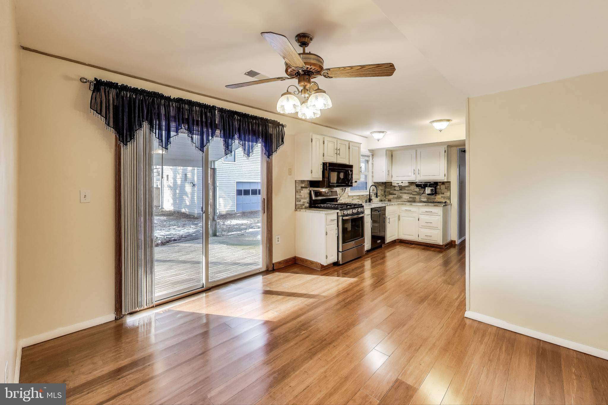 Waldorf, MD 20602,413 UNIVERSITY DR