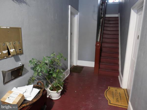 Media, PA 19063,518 S ORANGE ST ##1