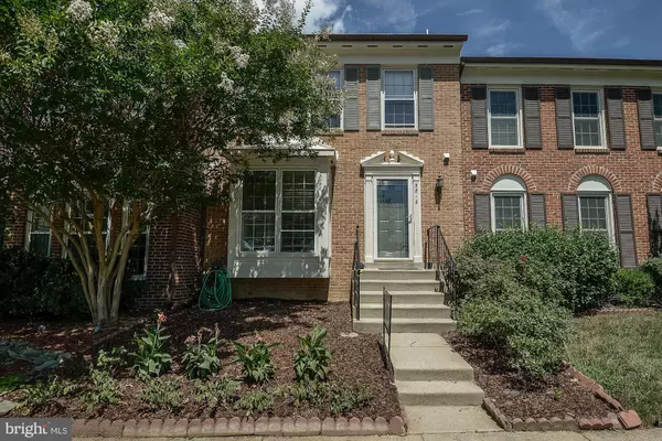 5812 APSLEY HOUSE CT, Alexandria, VA 22310