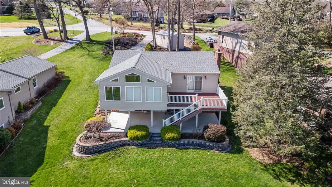 382 LAKE MEADE DR, East Berlin, PA 17316